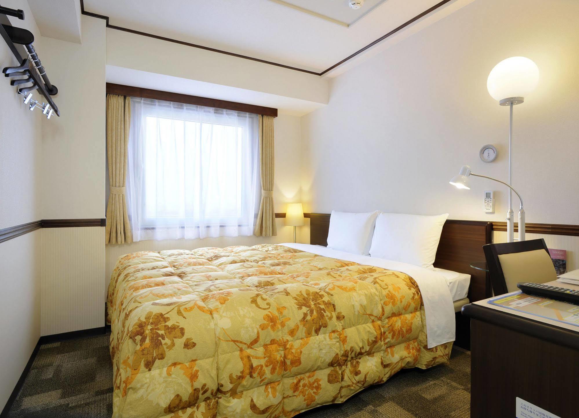 Toyoko Inn Sendai Higashi-Guchi No 2 Zewnętrze zdjęcie