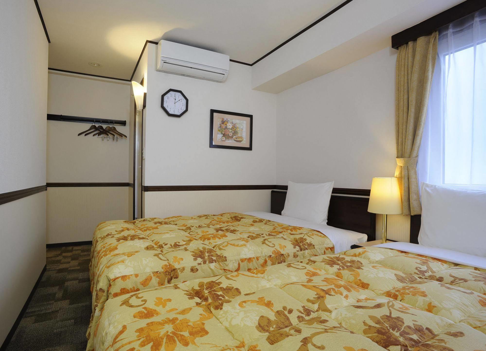 Toyoko Inn Sendai Higashi-Guchi No 2 Zewnętrze zdjęcie
