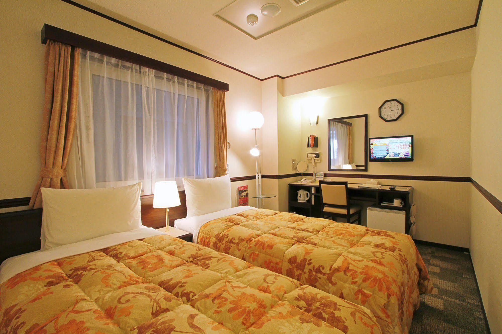 Toyoko Inn Sendai Higashi-Guchi No 2 Zewnętrze zdjęcie
